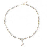 Elegant Freshwater Pearl Necklace - Timeless Beauty & Versatility